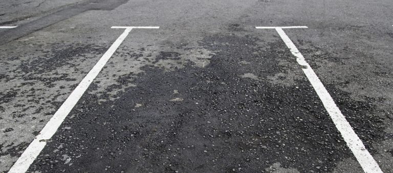 como limpiar manchas dificiles de aceite en garajes